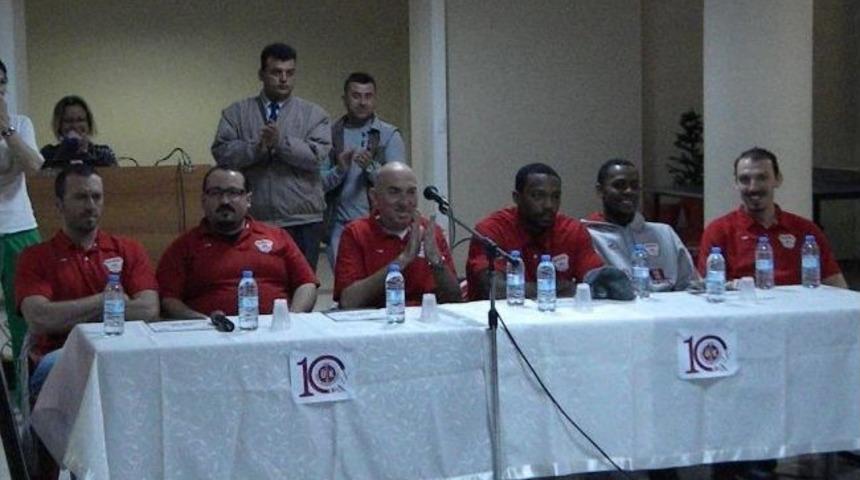 Vestelspor Basketbol Takımı, &Uuml;lkem Koleji &Ouml;ğrencileriyle Buluştu