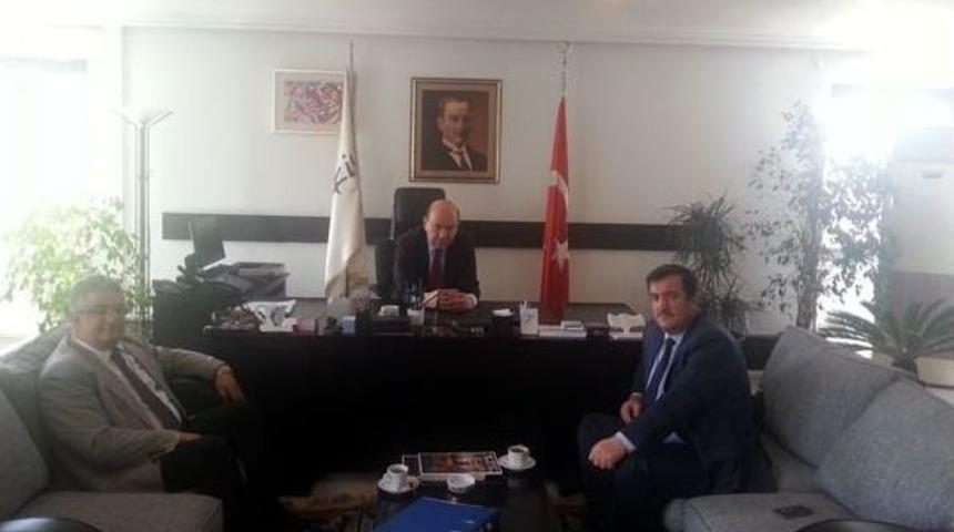 Kaymakam Pekmez Turizm Bakanlığı M&uuml;steşarı &Ouml;zaslan' Ziyaret Etti