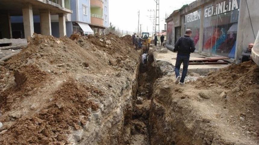 Şemdinli Belediyesi&rsquo;nden Kanalizasyon &Ccedil;alışması