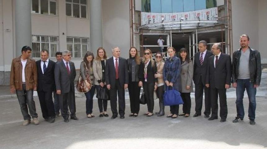 Empati İlkokulu G&ouml;z Kamaştırıyor