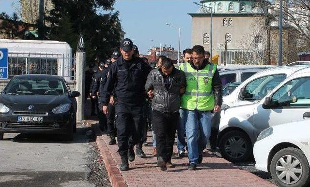 Hırsızlar Çetesi Afalara Takıldı