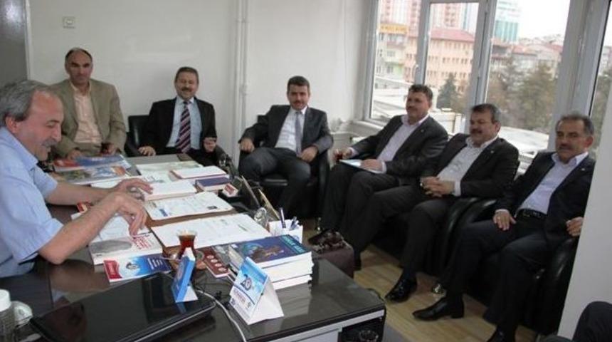 K&uuml;lt&uuml;r-memur-sen Genel Başkanı&rsquo;ndan Eğitim-bir-sen&rsquo;e Ziyaret