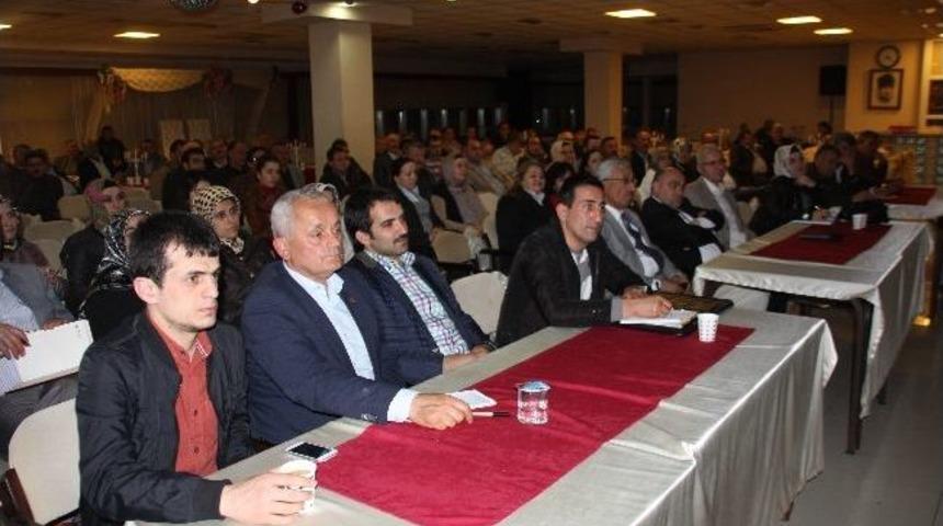 Ak Parti Siyaset Akademisinde İnternet Ve Sosyal Medya Anlatıldı