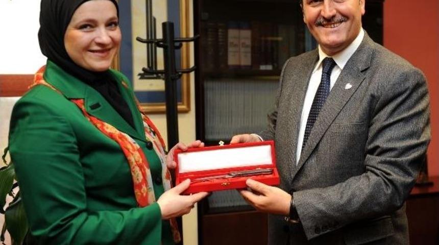 Visoko Belediyesi&rsquo;nden Başkan D&uuml;ndar&rsquo;a Ziyaret