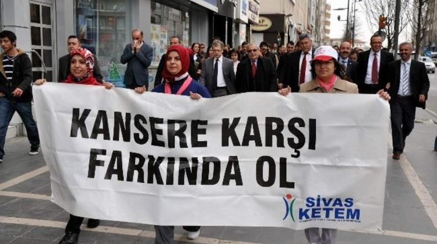 Sivas Halk Sağlığı M&uuml;d&uuml;rl&uuml;ğ&uuml; &ldquo;kanser Taraması&rdquo; Yaptı