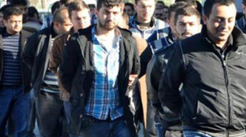 Esrar i&ccedil;ip tecav&uuml;z etmişler