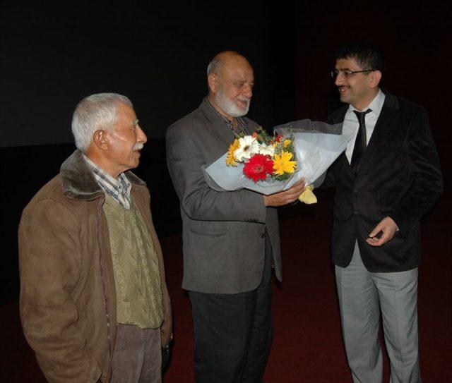 Selam Filmi, Çocukları Türk Okullarında Görev Yapan Aileleri Ağlattı