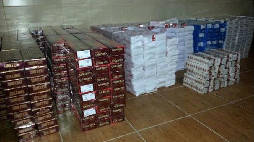 Savaştan Ka&ccedil;an Suriyeli 9 Bin 500 Paket Sigara Ile Yakalandı