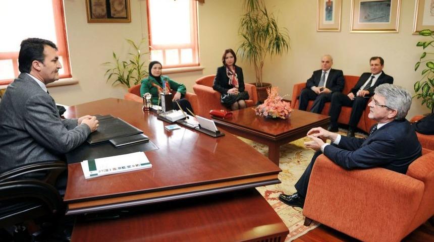 Bosna Hersek Heyeti D&uuml;ndar&rsquo;ı Ziyaret Etti