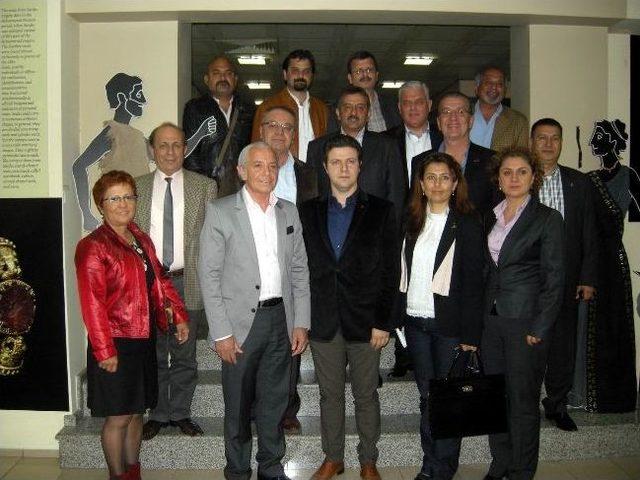 Salihliler Derneği, Osb M&uuml;d&uuml;rl&uuml;ğ&uuml;n&uuml; Ziyaret Etti 1