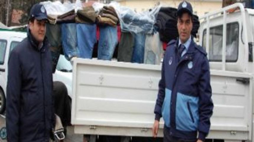 Zabıta Seyyar Satıcılara G&ouml;z A&ccedil;tırmıyor