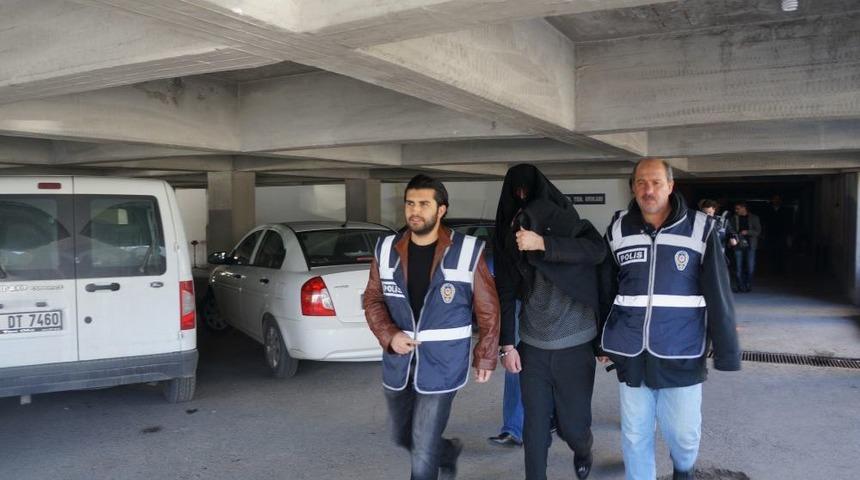 Hırsızlık &Ccedil;etesine Şafak Baskını: 15 G&ouml;zaltı