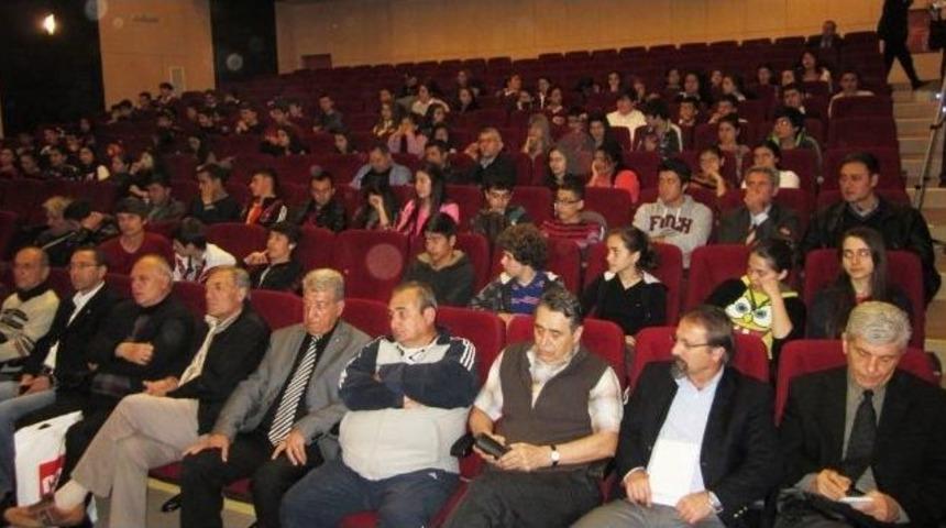 &Ouml;demiş Emniyet Spor Kul&uuml;b&uuml; &Ouml;ğrencilere Y&ouml;nelik Seminer D&uuml;zenledi