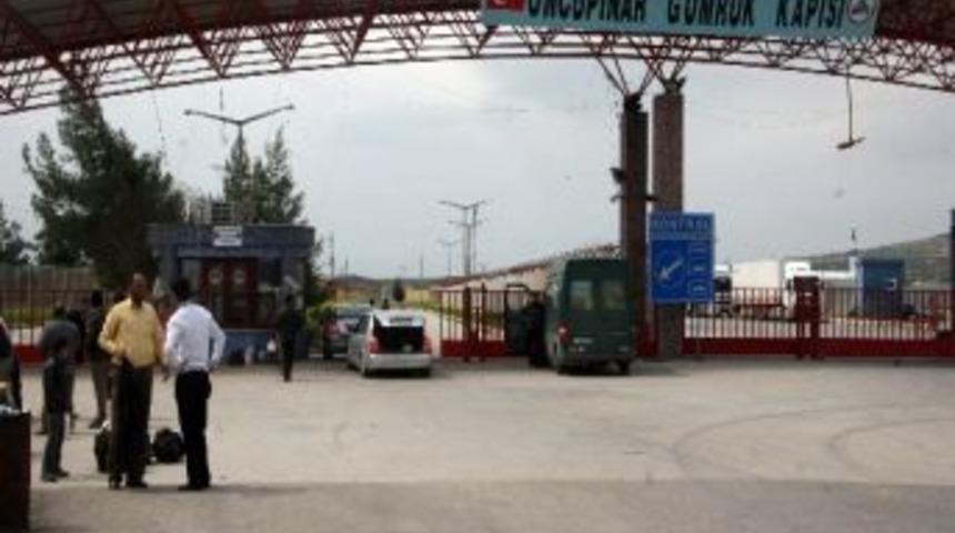 Mart Ayında &Ouml;nc&uuml;pınar'dan 62 Bin 488 Suriyeli Giriş-&ccedil;ıkış Yaptı