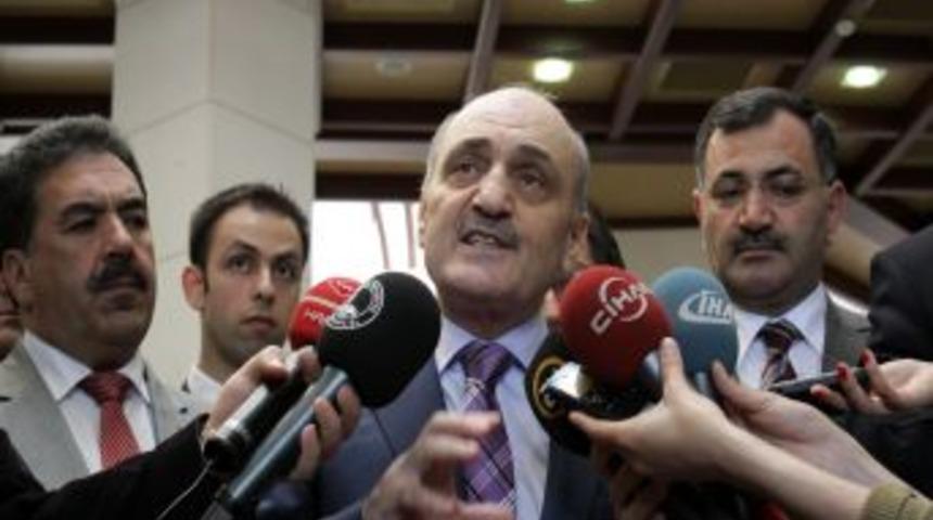 Bakan Bayraktar: Kırmadan, D&ouml;kmeden Kıyıları Halka A&ccedil;maya &Ccedil;alışıyoruz