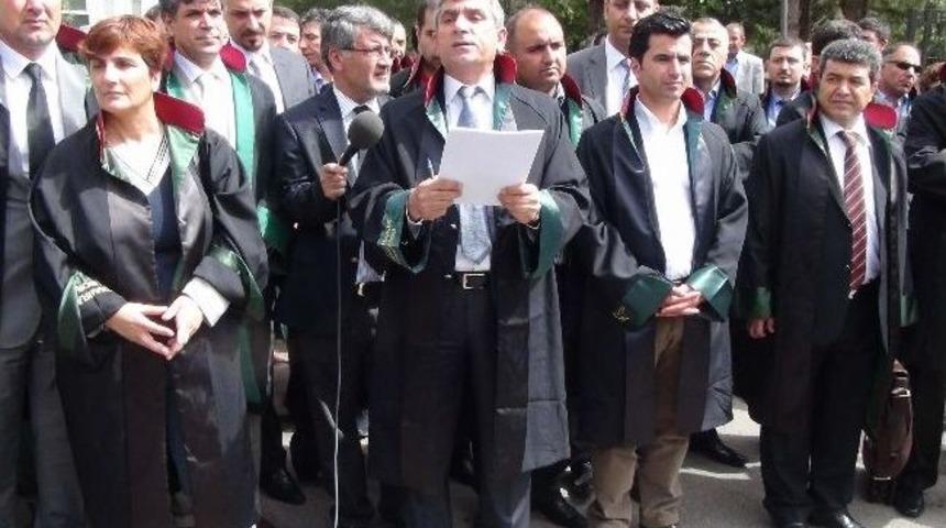 Diyarbakır&rsquo;da Avukatlar G&uuml;n&uuml; Kutlaması