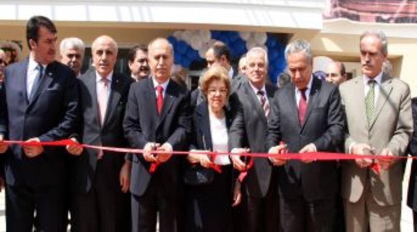 B&uuml;lent Arın&ccedil;: Matematikle Hi&ccedil; Başım Hoş Olmadı