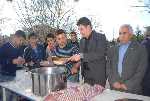 Mhp’den Helva Dağıtımı