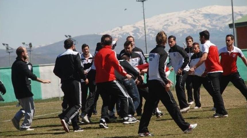 Pfdk Bing&ouml;lspor&rsquo;a 3 Ma&ccedil; Seyircisiz Oynama Cezası Verdi