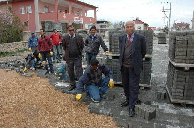 Tepe, Belediye Çalışmalarını İnceledi