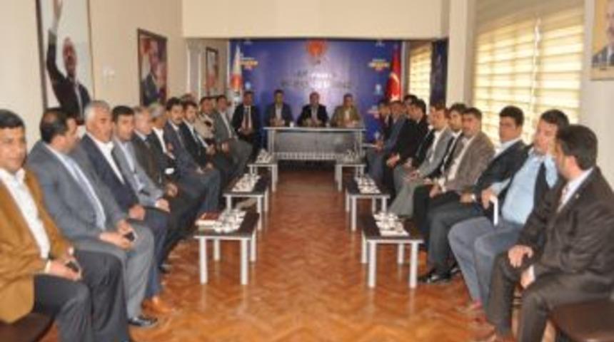 Ak Parti İl&ccedil;e Başkanları Viranşehir'de Toplandı