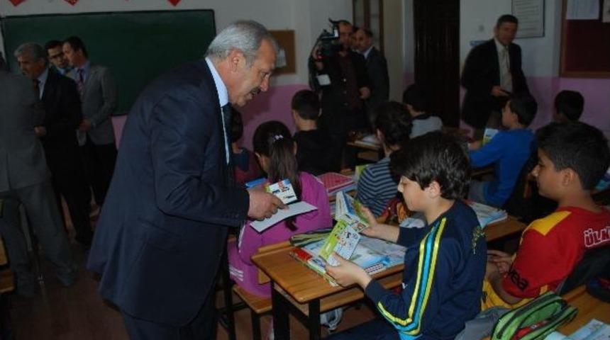 &ldquo;kumbaram Dolsun, Turhal Kitap Okusun&rdquo; Projesi