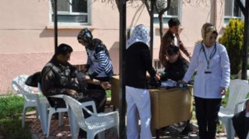 Cihanbeyli&rsquo;de Tansiyon &Ouml;l&ccedil;me Kampanyası