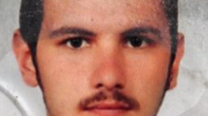 Servis Şof&ouml;r&uuml;, Aracı Durdurup Para İsteyen Genci &Ouml;ld&uuml;rd&uuml;