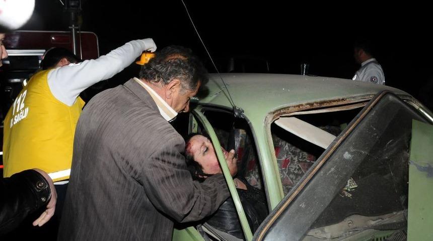 Ters Y&ouml;nden Giden Alkoll&uuml; S&uuml;r&uuml;c&uuml; Kaza Yaptırdı