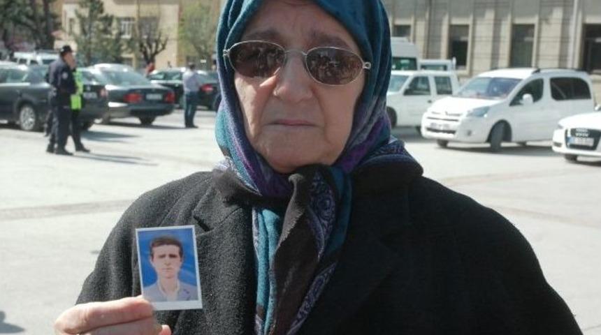 14 Yıldır Kayıp Olan Oğlunu Arıyor