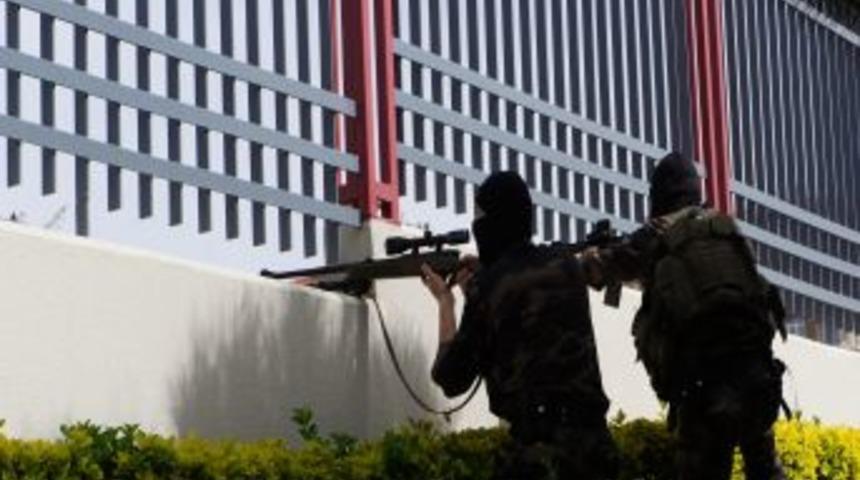 Kadık&ouml;y'de Silahlı Şahıs Paniği Sona Erdi