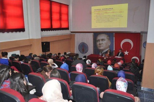 Emet'te Madde Kullanımı İle Mücadele' Semineri