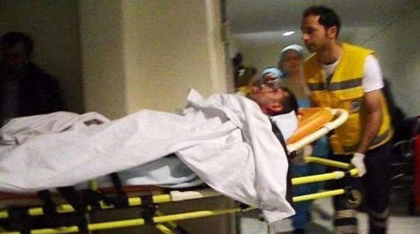 Altınova&rsquo;da Bı&ccedil;aklı Kavga: 1 Ağır Yaralı