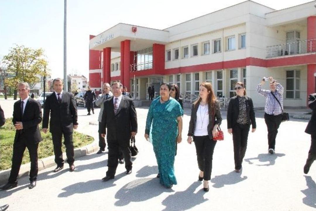 Vali Adnan Yılmaz, Hindistan B&uuml;y&uuml;kel&ccedil;isini Ağırladı