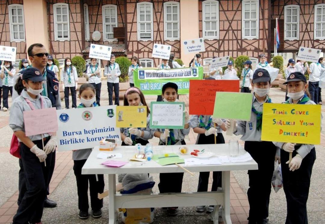 İzciler: Sen Korursan &Ccedil;evre De Seni Korur