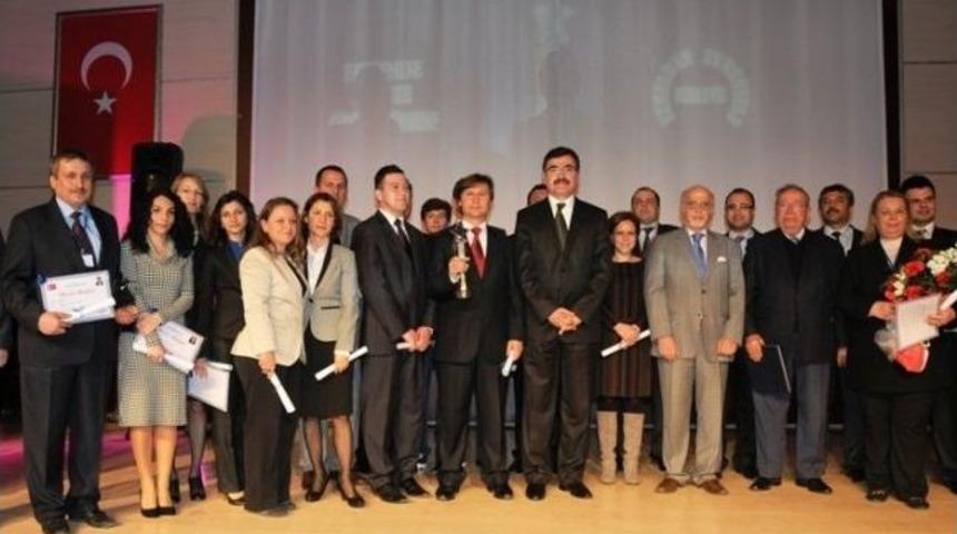 Ayvalık&rsquo;ta Atat&uuml;rk İ.&ouml;.o. T&uuml;rkiye Birinciliğini Zorluyor