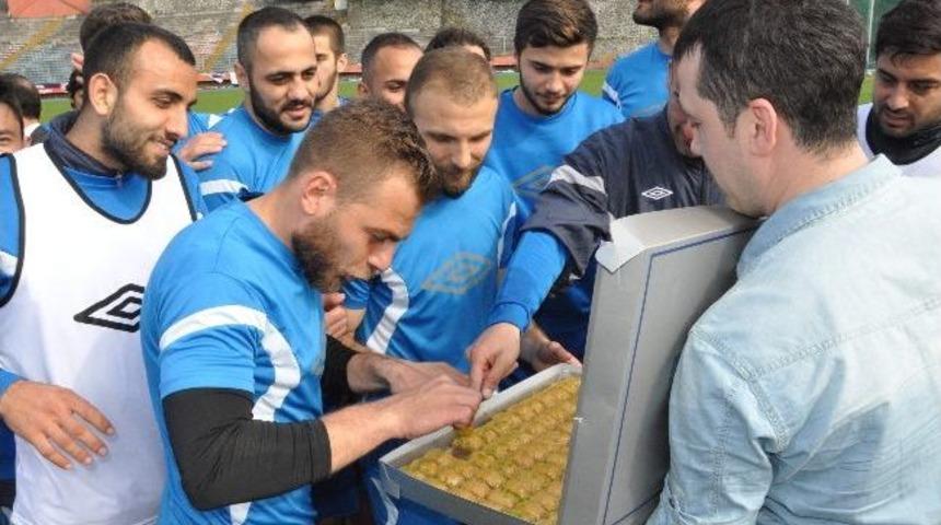 Ak Parti&rsquo;den, Zonguldakspor&rsquo;a Ziyaret