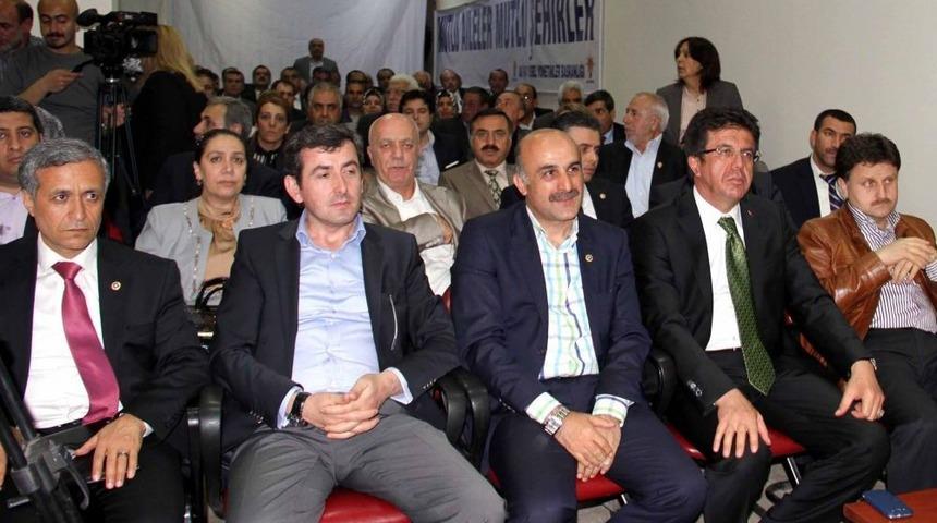 AK Partili Aydın: Diyarbakır&rsquo;da K&uuml;rt&ccedil;e Dualarla Karşılandık