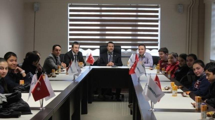 &Ouml;ğrenciler Vatandaşlık Stk Dersini Baygiad'da İşledi