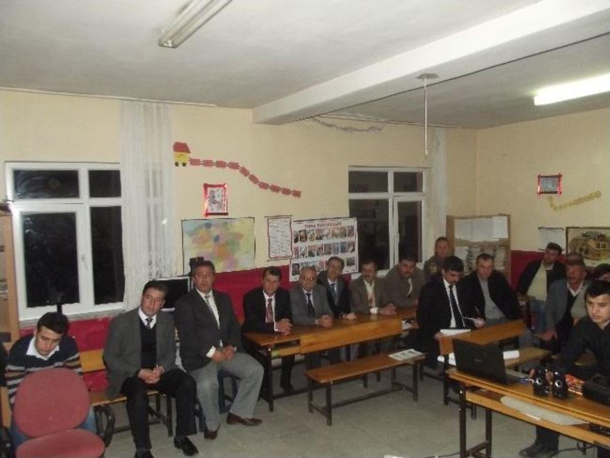 K&uuml;re&rsquo;de &Ccedil;ift&ccedil;ilere Gece Eğitimi D&uuml;zenlendi