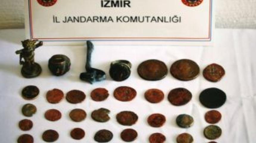 Tire&rsquo;de Jandarmadan Tarihi Eser Ka&ccedil;ak&ccedil;ılarına Su&ccedil;&uuml;st&uuml;