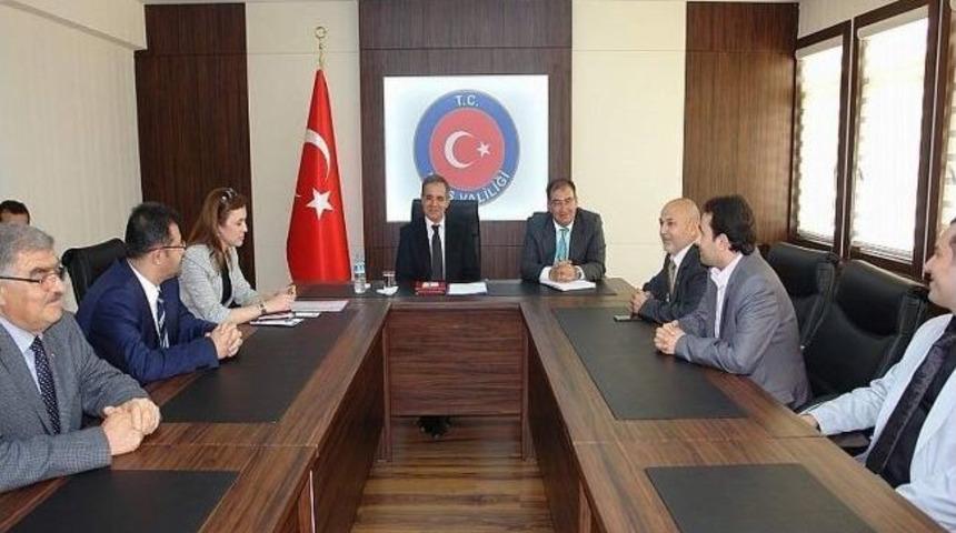 Kilis Valisi Tapsız, Osb Yatırımcıları İle Bir Araya Geldi