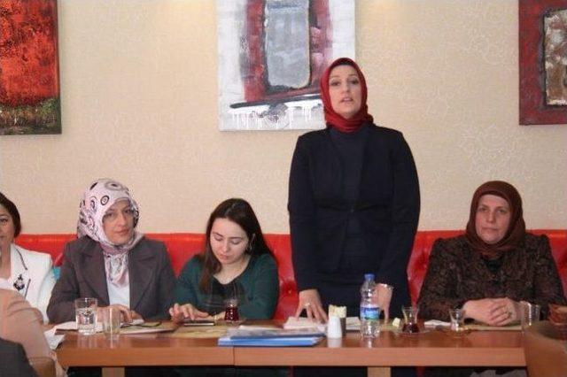 Başkan Alemdar, “erkeklerin Çalamadıkları Kapıları Kadınlar Çalar”