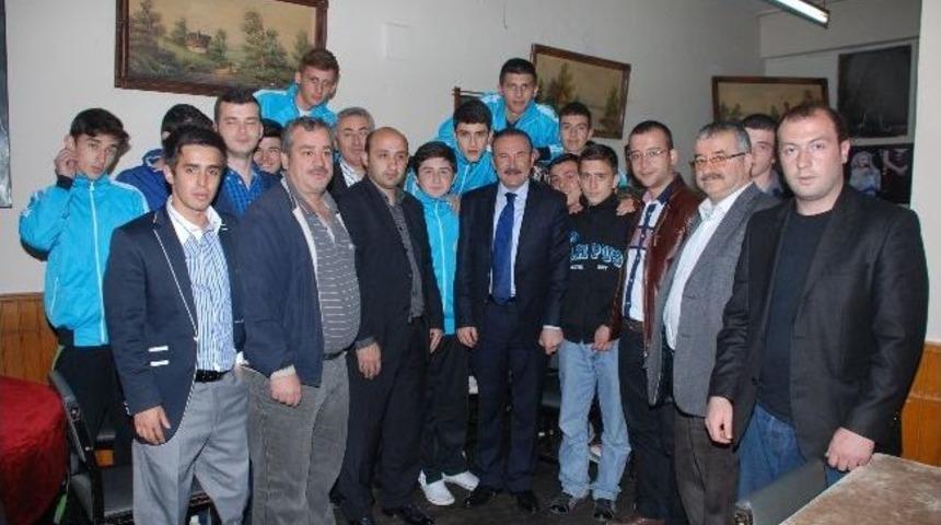 Doğan, "fenerbah&ccedil;e Turu Ge&ccedil;er"