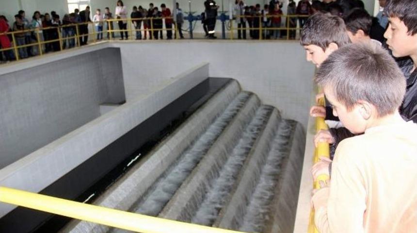 Sivas Belediyesi &Ouml;ğrencilere Suyun &Ouml;nemini Anlattı