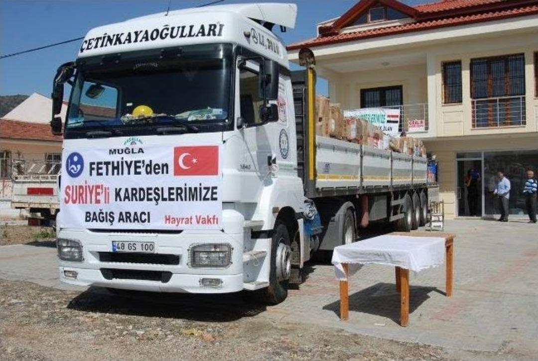 Fethiye&rsquo;den Suriyeli Vatandaşlara Bir Tır Yardım Gitti