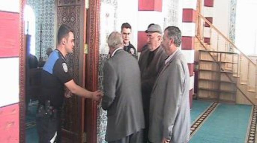 Pasinler'de Şehit Polisler Unutulmadı