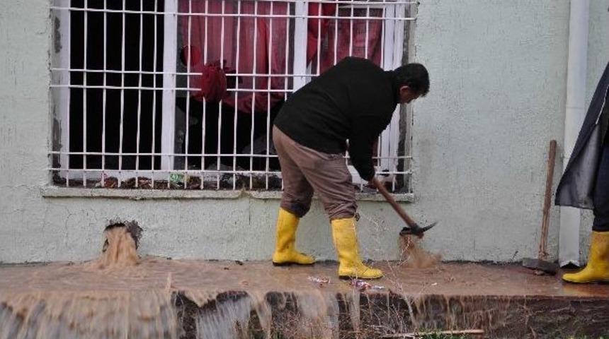 Derik'te Sel Felaketi