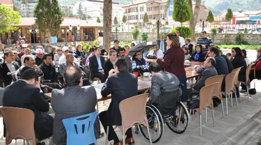 Chp&rsquo;li G&uuml;ven, Amasya&rsquo;da Engellilerle Buluştu