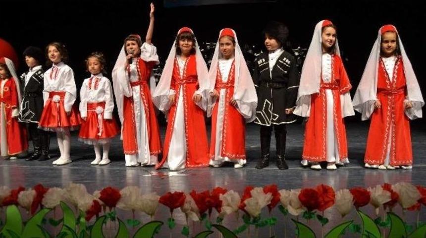 Mehmet Ali Bakkaloğlu İlkokulunda 1. Sınıf &Ouml;ğrencilerine Okuma Bayramı